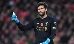 Spor Liverpool'da sürpriz; Alisson Becker kamptan ayrıldı!