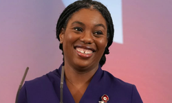 Kemi Badenoch, İngiltere'nin ilk siyahi kadın lideri oldu!