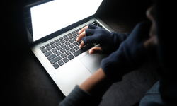 İzmir’de medya görünümlü şantaj yargıya taşındı