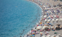 Antalya 46,6 dereceyle Türkiye’nin en sıcak noktası oldu