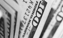 Dolar ve Euro yeni haftaya yatay seyirle başladı