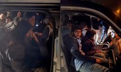 Hatay’da araçta 13 kaçak göçmen yakalandı: 1 şüpheli tutuklandı