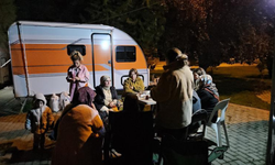 Deprem korkusu Sındırgı’da karavan yaşamını artırdı