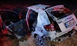 Konya’da kontrolden çıkan otomobil şarampole devrildi: 1 ölü, 3 yaralı