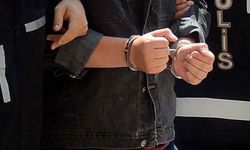 Ankara'da polisten kaçan araçta yasaklı madde ele geçirildi