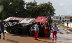 Yunanistan'da sel 2 can aldı