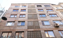 Orhan Pamuk’un dairelerinin bulunduğu apartman için yıkım kararı