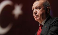 BM kürsüsünde dikkat çeken anlar: Erdoğan Karakoç’un şiirini okudu