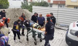 Avcılar’da korkutan olay: Yaşlı kadın rögar çukuruna düştü