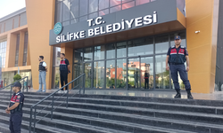 Silifke Belediyesi’ne operasyon: 7 kişi gözaltına alındı