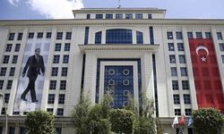 AK Parti’den Zeynel Emre, Şaban Sevinç ve Timur Soykan’a 1,6 milyon liralık tazminat davası