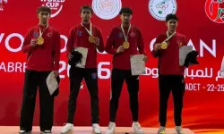 Genç milli eskrimciler Cezayir’de altın madalya kazandı