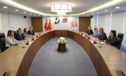 Özgür Özel’den Mehmet Uçum’a erken seçim tepkisi: “O tarihi kimden aldığını açıklasın”