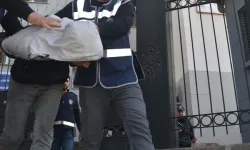 İzmir’de çocuklarının boğazına bıçak dayayan babaya 8 yıl 3 ay hapis