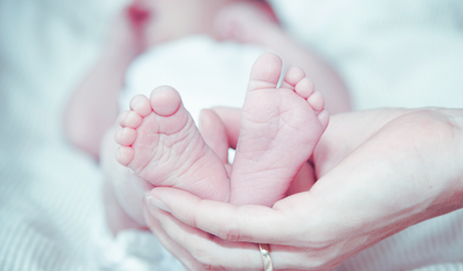 Tarihe geçti: Dünyanın en yaşlı bebeği 31 yaşında doğdu