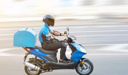 Tiyatro yapımcısından "kurye olayı" iddiası