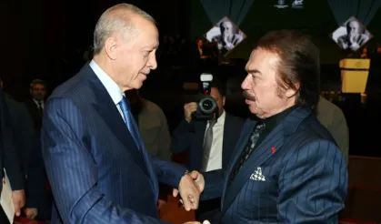 Orhan Gencebay: Hiçbir partiye üye değilim ama Tayyip Bey'i çok seviyorum