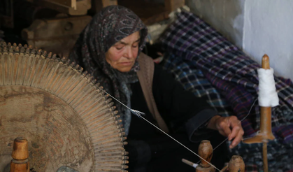 Türkiye'de yaşlılık: Emeklilik dinlenme dönemi değil, geçim mücadelesi