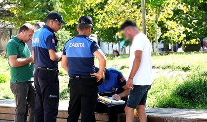 Düzce’de yere çöp ve izmarit atanlara cezai işlem uygulanıyor