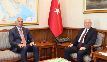 Bakan Güler ve Bakan Ersoy, Milli Savunma Bakanlığı’nda bir araya geldi