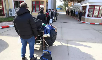 Suriye sınır kapılarında pasaport dönemi başladı