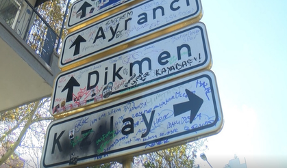 Ankara’da ‘Kızılay’ tabelası gençlerin sosyal medya akımına döndü