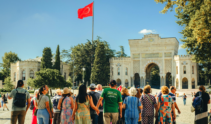Türkiye'ye Ekim'de 5 milyondan fazla turist geldi