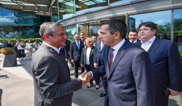 Özgür Özel'den TİSK ziyareti: “Asgari ücret sürecinde işverenleri dinlemek kıymetli”