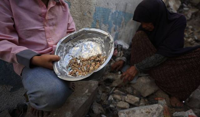 Gazze'de son 24 saatte biri çocuk 7 kişi açlıktan hayatını kaybetti