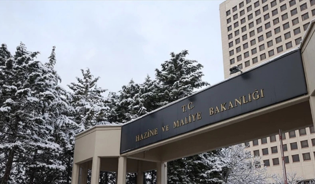 Hazine, bono ihalesinde 41,6 milyar lira borçlandı