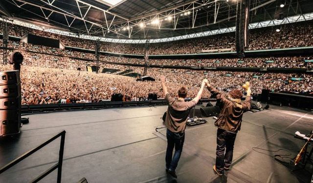 Oasis'in Wembley'deki konserinde trajik olay: Bir kişi hayatını kaybetti