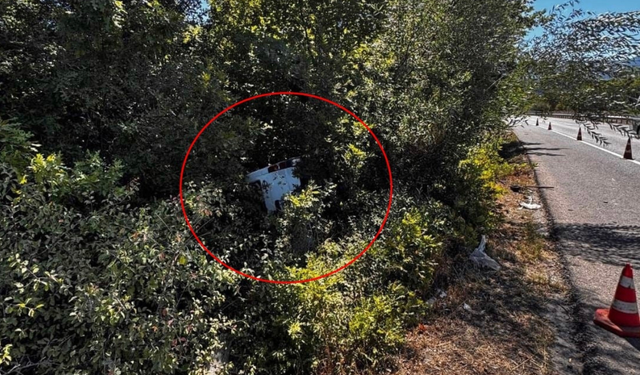 İnegöl’de minibüs kazası: Sürücü 4 saat sonra çıktı