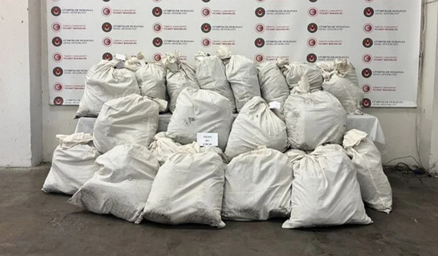Kapıkule’de 245 kilo esrar ele geçirildi
