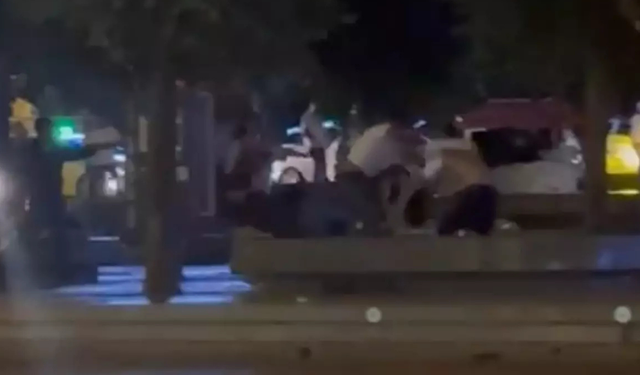 Taksim Meydanı’nda kavga: Kadın da saldırılara maruz kaldı