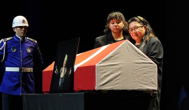 Muazzez Abacı, AKM’de son yolculuğuna uğurlandı