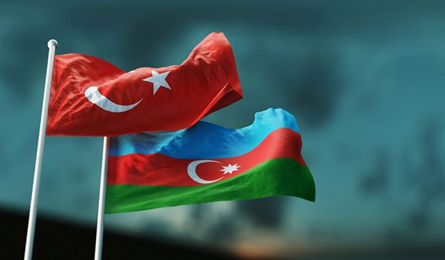 Azerbaycan’ın Kiev Büyükelçiliğine Türkiye'den dayanışma ziyareti