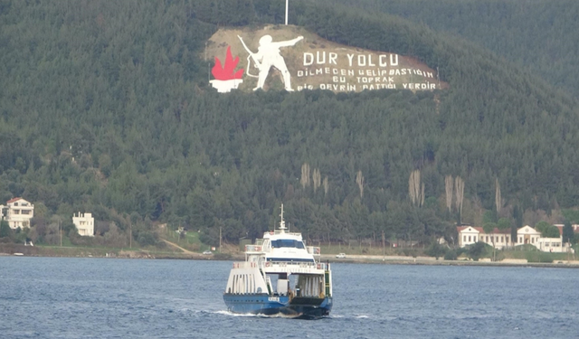Bozcaada ve Gökçeada feribot seferlerinde fırtına iptalleri