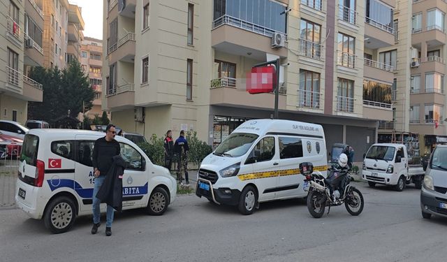 Eski eşini markette bıçakladı, polisi arayıp teslim oldu