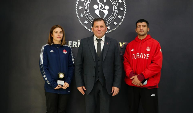 Kayserili Muaythai Sporcuları İslam Oyunları’ndan madalyalarla döndü