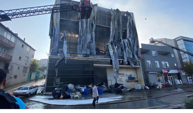 Kocaeli’de kozmetik fabrikasında yangın: 6 ölü, 5 yaralı