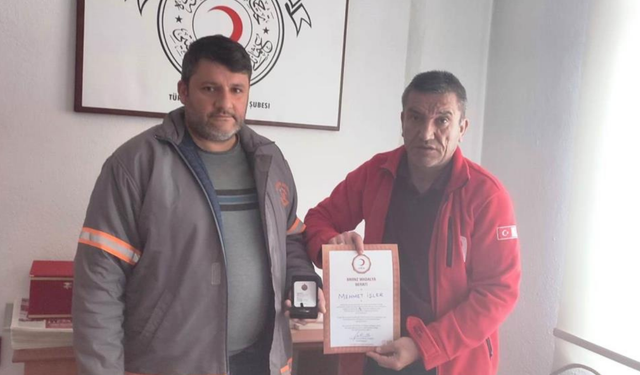 10 kez kan bağışladı, Kızılay’dan bronz madalya aldı