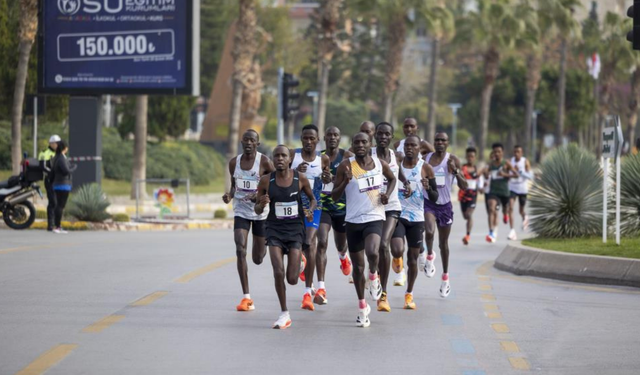 Türkiye’nin en hızlı maratonu bir kez daha koşuldu