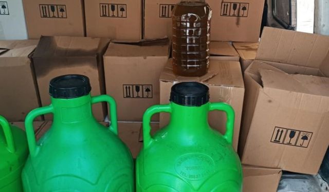 Pet şişelere doldurulmuş binlerce litre sahte yağ yakalandı