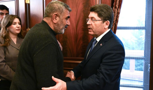 Bakan Tunç, Rojin Kabaiş’in ailesiyle bir araya geldi