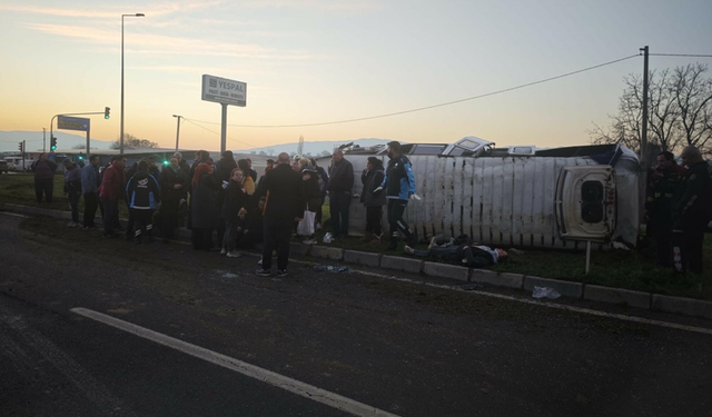 Aydın’da işçi servisi devrildi: 16 yaralı