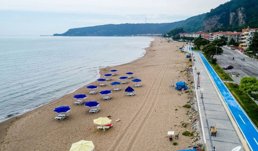 Plajda karpuz kavgası