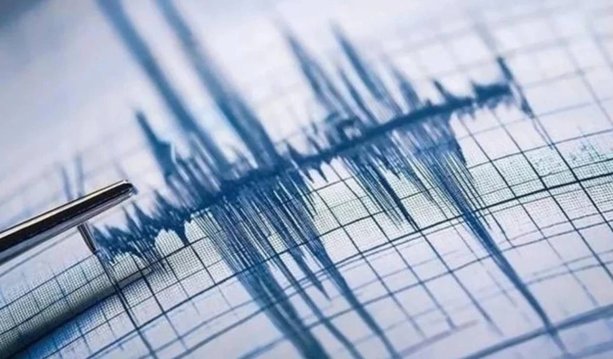 Şili’de 7,5 büyüklüğünde deprem: Tsunami alarmı verildi