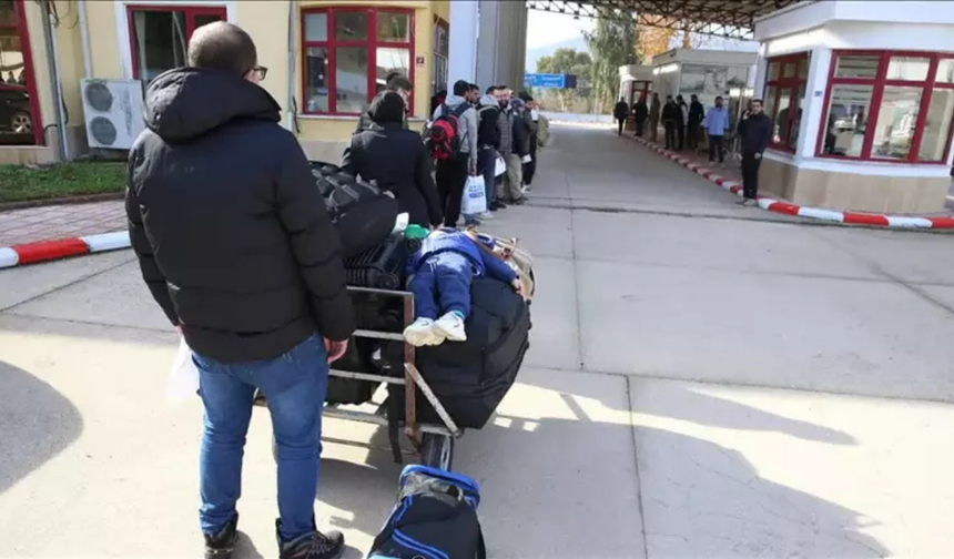 Suriye sınır kapılarında pasaport dönemi başladı