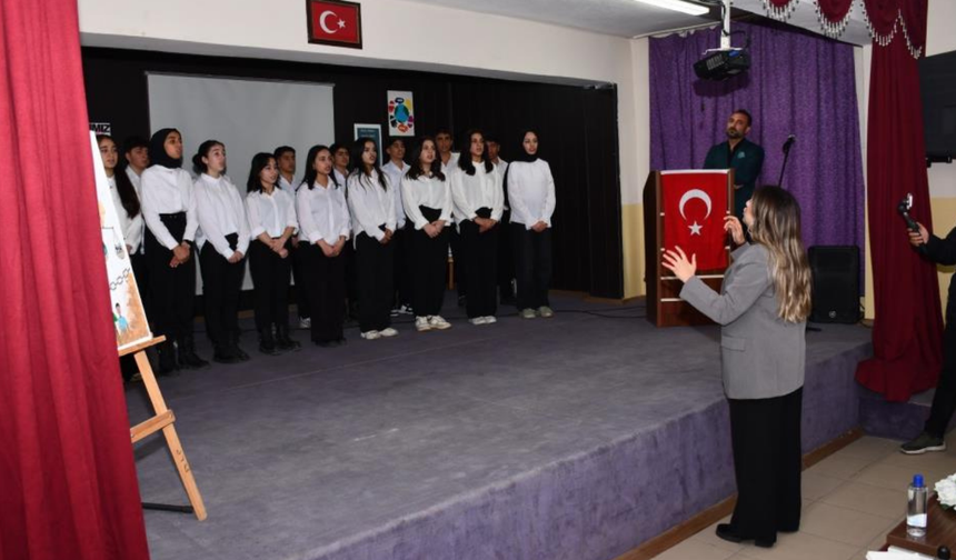 İnsan Hakları Günü’nde Patnos’ta anlamlı etkinlik