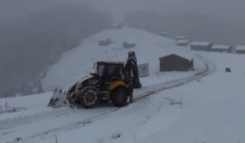 Kastamonu'nun yüksek kesimleri beyaza büründü